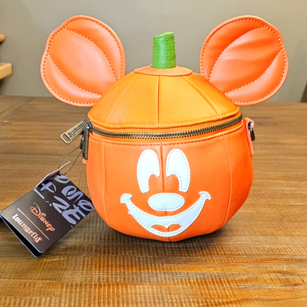 Loungefly DISNEY MICKEY-O-LANTERN Crossbody Bag Purse GLOW IN THE DARK Pumpkin
